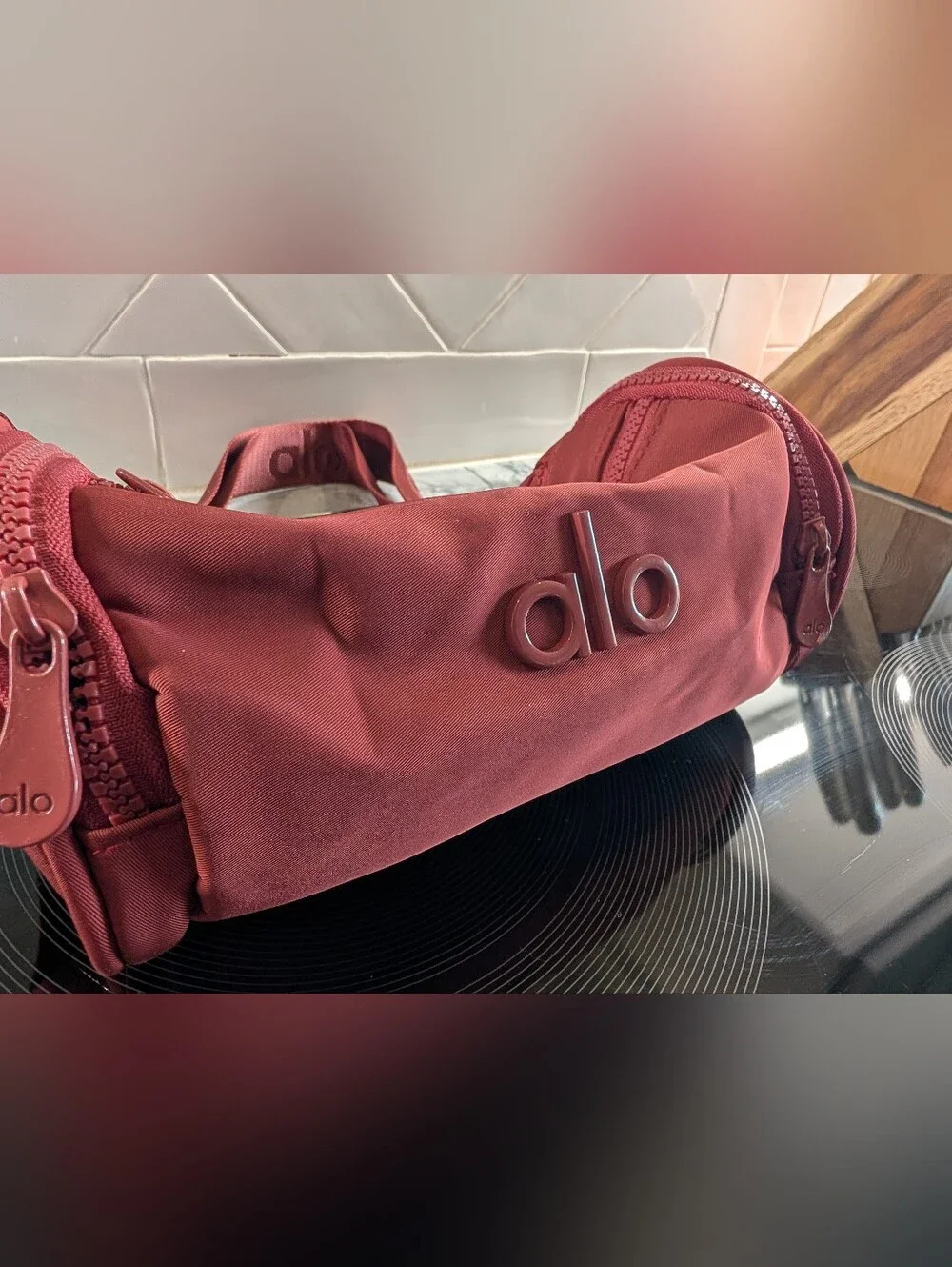 ALO Yoga Women's Mauve Crossbody Shoulder Bag